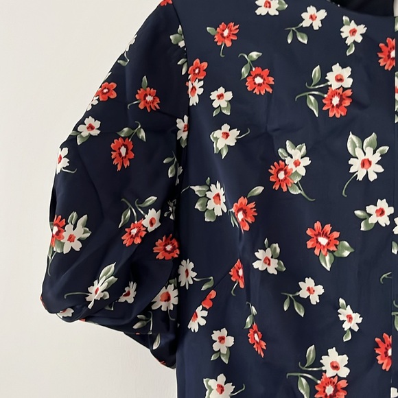 Silky Floral - Milly - Picture 6 of 11